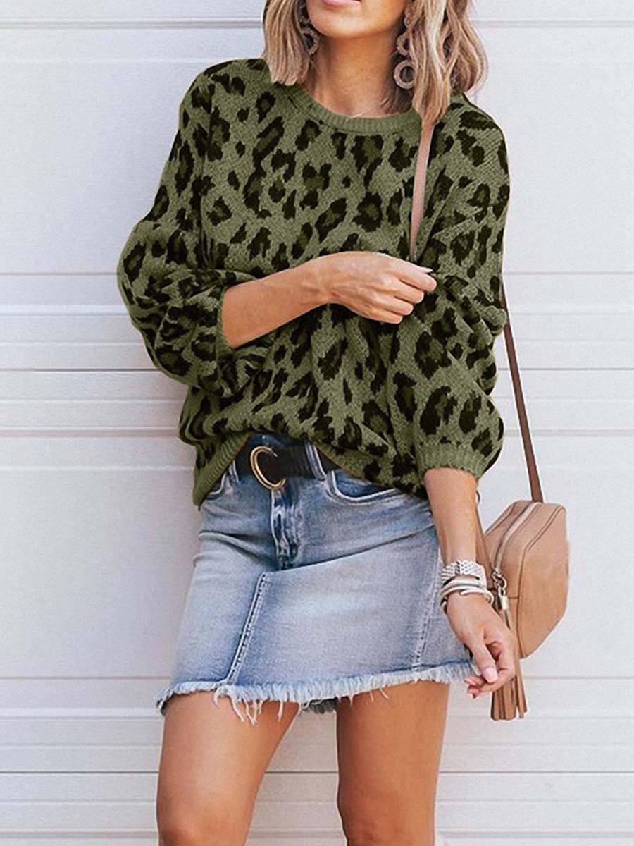 Bellevoga Round Neck Leopard Sweater