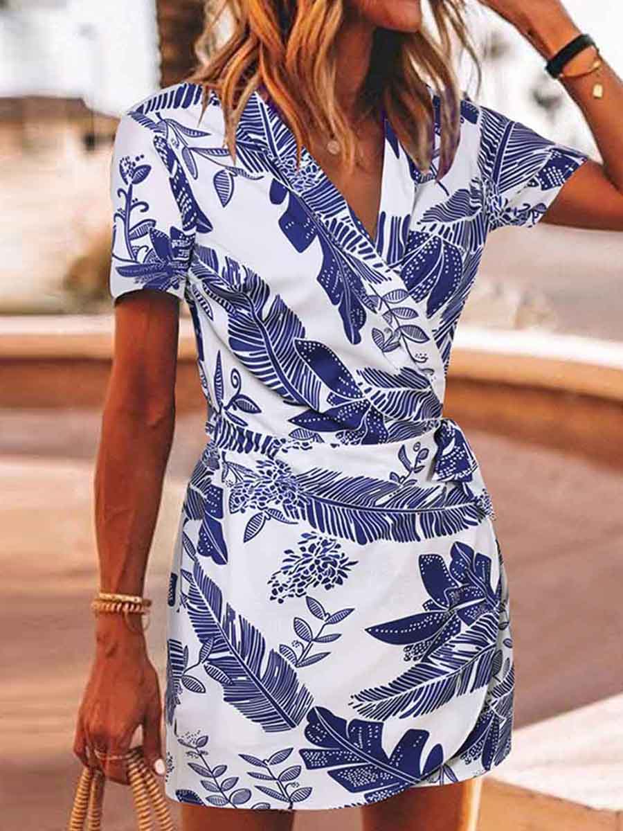 Bellevoga Collar and leaf print mini dress