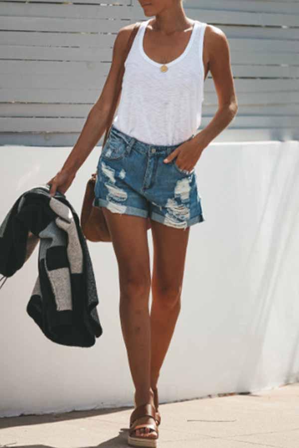 Regular Waist Solid Color Regular Fit Hole Denim Shorts