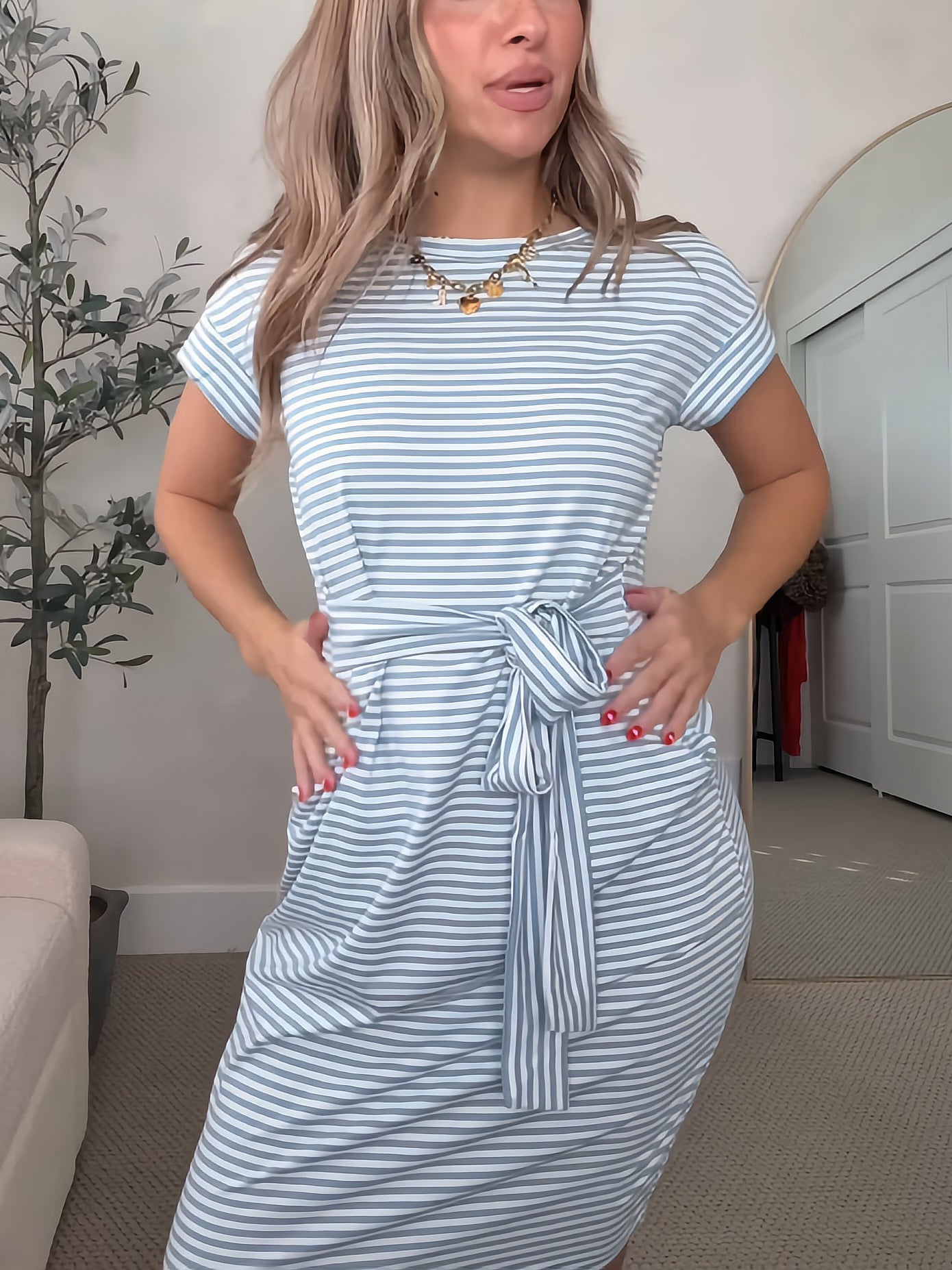 Round Neck Short-Sleeve Waist-Tie Striped Dress