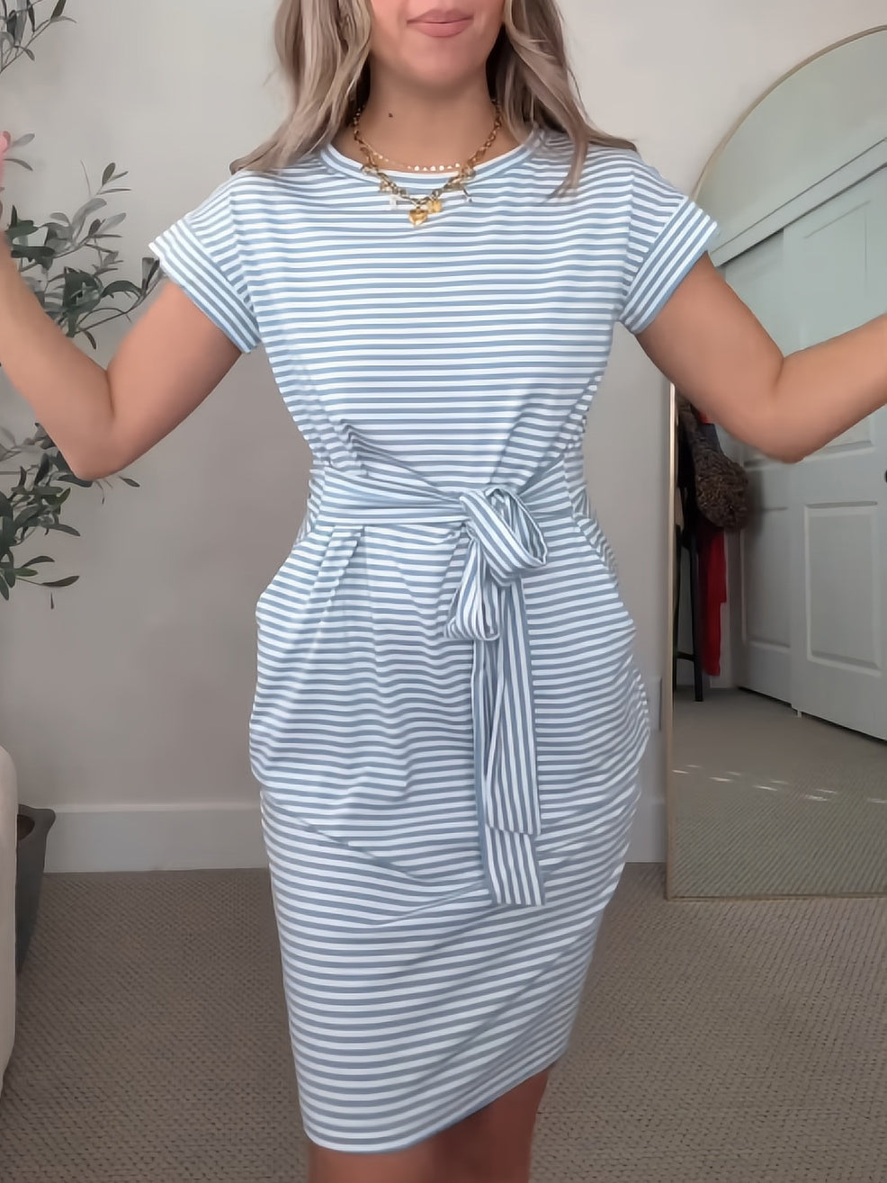 Round Neck Short-Sleeve Waist-Tie Striped Dress