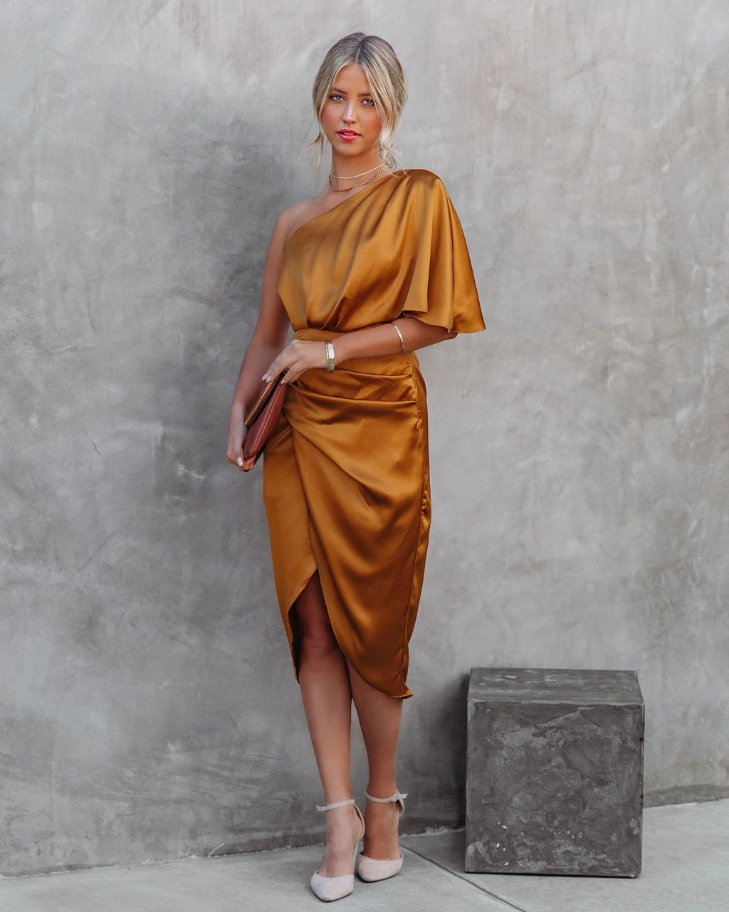 Bellevoga One-Shoulder Irregular Skirt Dress